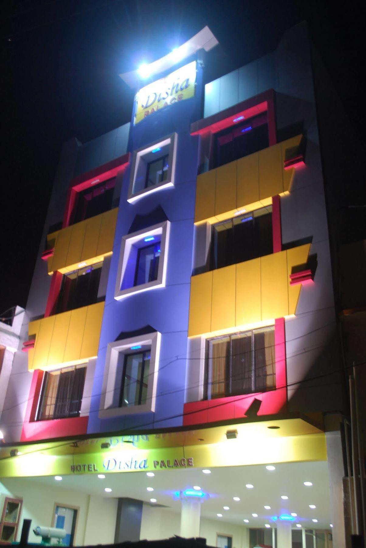 Hotel Disha Palace Ширди Екстериор снимка