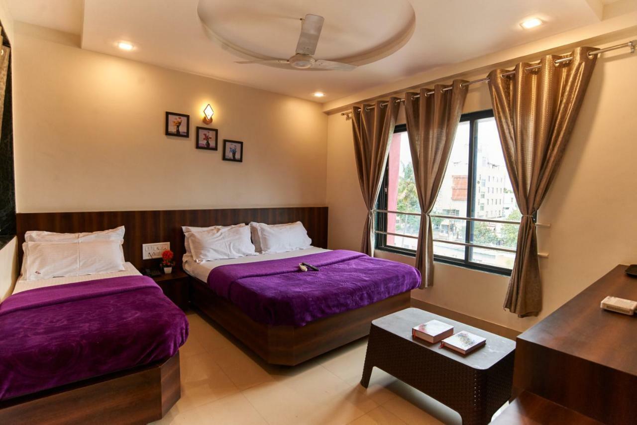Hotel Disha Palace Ширди Екстериор снимка